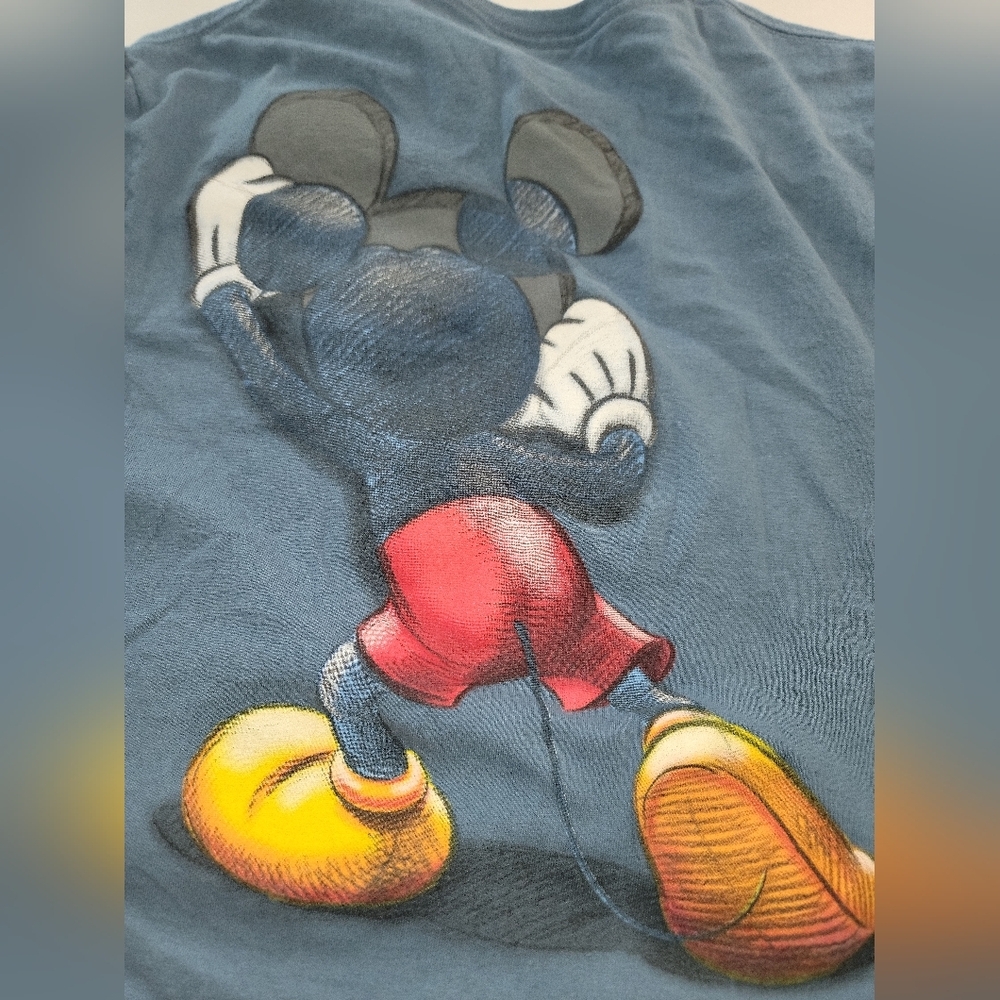 Disney Mickey Mouse Front & Back Peek A Boo Graphic SZL Short Sleeve Crew Neck - Picture 6 of 6
